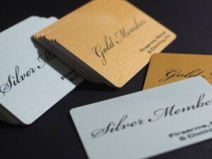 600gram (30ml) Unembossed Gold or Silver Plastic Business cards